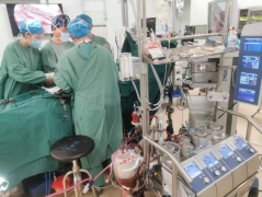 合肥京东方医院成功完成首例胸腔镜下房间隔缺损修补